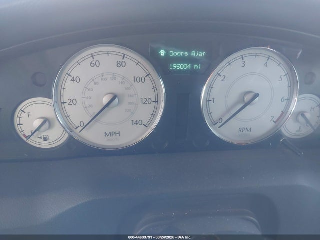 2005 Chrysler 300 Touring მანქანა იყიდება აუქციონზე, vin: 2C3AK53G85H639383, აუქციონის ნომერი: 44699791