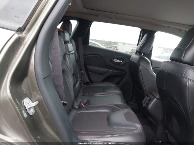 44699797 :رقم المزاد ، 1C4PJMBB8FW509695 vin ، 2015 Jeep Cherokee Trailhawk مزاد بيع