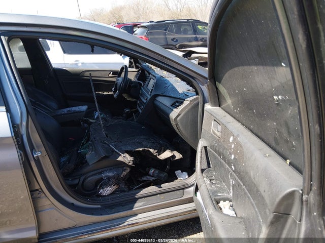 Продаж на аукціоні авто 2018 Hyundai Sonata Sport, vin: 5NPE34AF1JH685279, номер лоту: 44699813