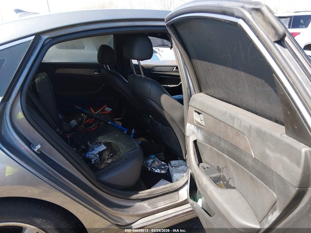 Продаж на аукціоні авто 2018 Hyundai Sonata Sport, vin: 5NPE34AF1JH685279, номер лоту: 44699813