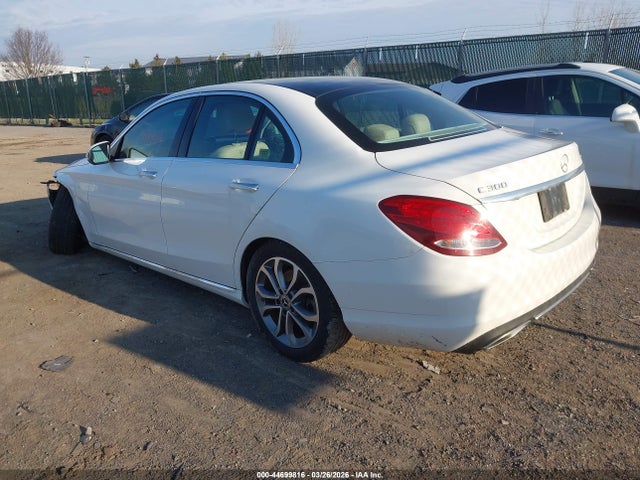 Aukcja sprzedaży 2017 Mercedes-benz C 300 4matic, vin: 55SWF4KBXHU213094, numer aukcji: 44699816
