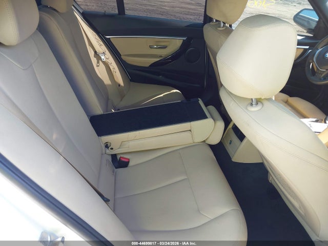 2018 BMW 330I WBA8B9G53JNU96092 Photo 7