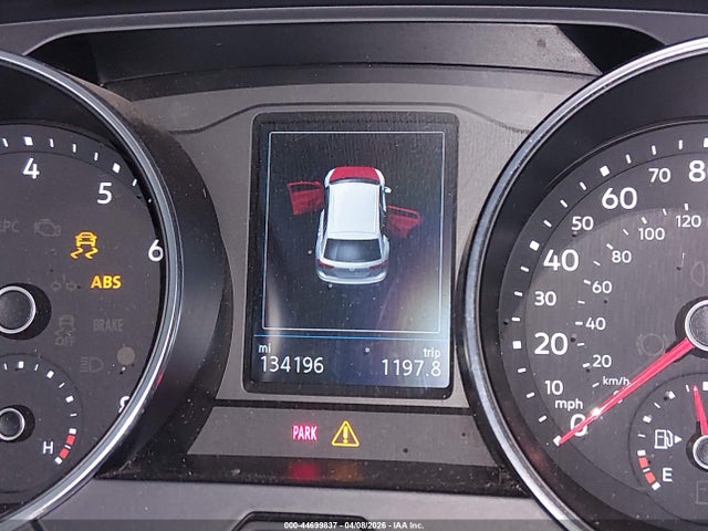 2018 Volkswagen Tiguan 2.0t Se/2.0t Sel მანქანა იყიდება აუქციონზე, vin: 3VV3B7AX1JM033844, აუქციონის ნომერი: 44699837