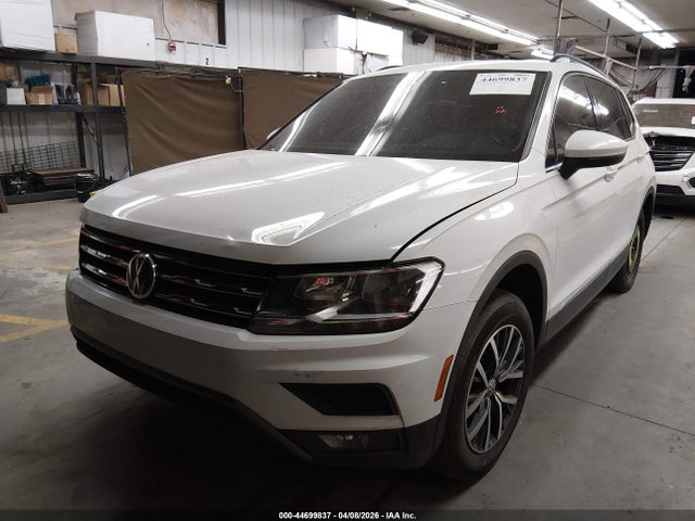 2018 Volkswagen Tiguan 2.0t Se/2.0t Sel მანქანა იყიდება აუქციონზე, vin: 3VV3B7AX1JM033844, აუქციონის ნომერი: 44699837