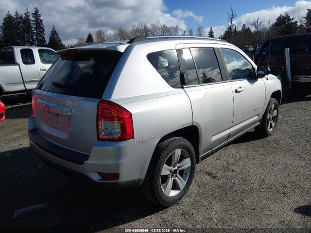 2011 JEEP COMPASS 1J4NT1FAXBD139187 Photo 3