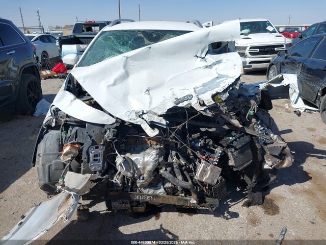 2016 Jeep Cherokee Limited მანქანა იყიდება აუქციონზე, vin: 1C4PJLDBXGW158104, აუქციონის ნომერი: 44699874