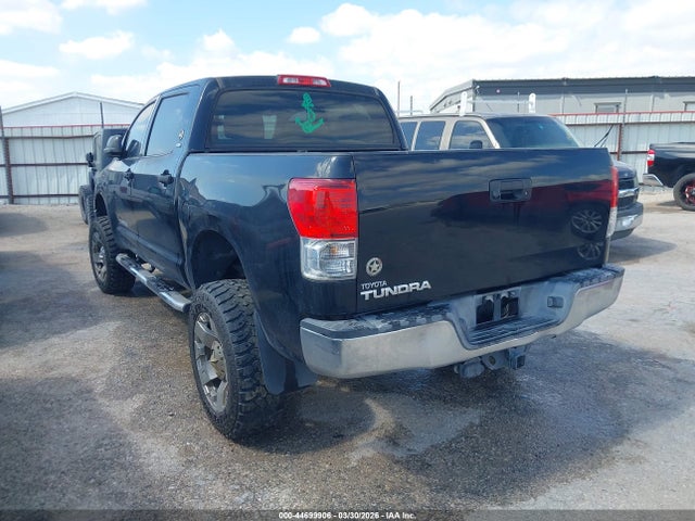 2013 TOYOTA TUNDRA 5TFEM5F14DX052445 Photo 2
