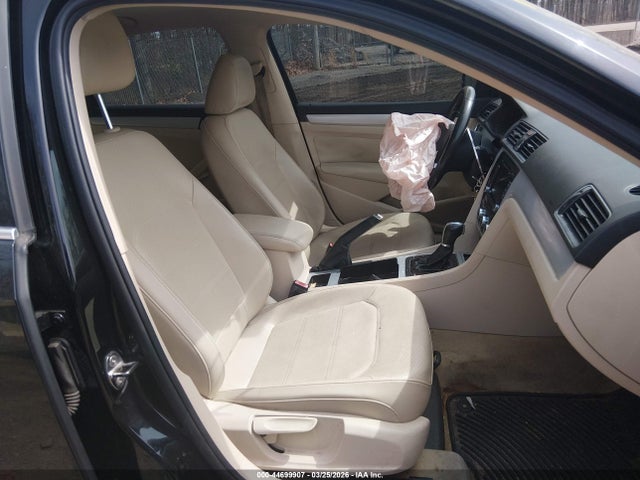 Aukcja sprzedaży 2012 Volkswagen Passat 2.5l Se, vin: 1VWBP7A37CC108539, numer aukcji: 44699907