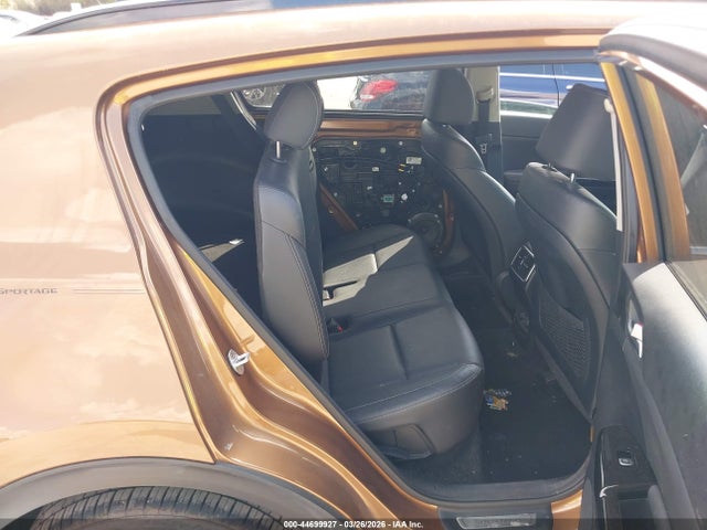 2018 KIA SPORTAGE KNDPR3A61J7396764 Photo 7