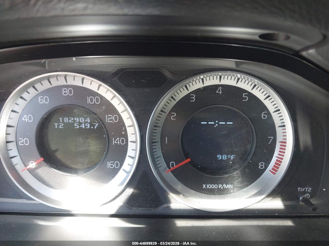 2013 VOLVO XC70 YV4952BL8D1147627 Photo 6