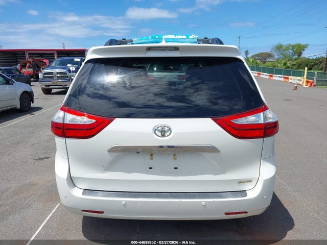 5TDYZ3DC6HS837357 Toyota Sienna Limited Premium 7 Passenger