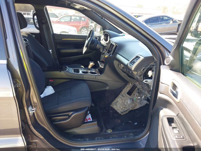 Aukcja sprzedaży 2017 Jeep Grand Cherokee Laredo 4x4, vin: 1C4RJFAG1HC797615, numer aukcji: 44699937