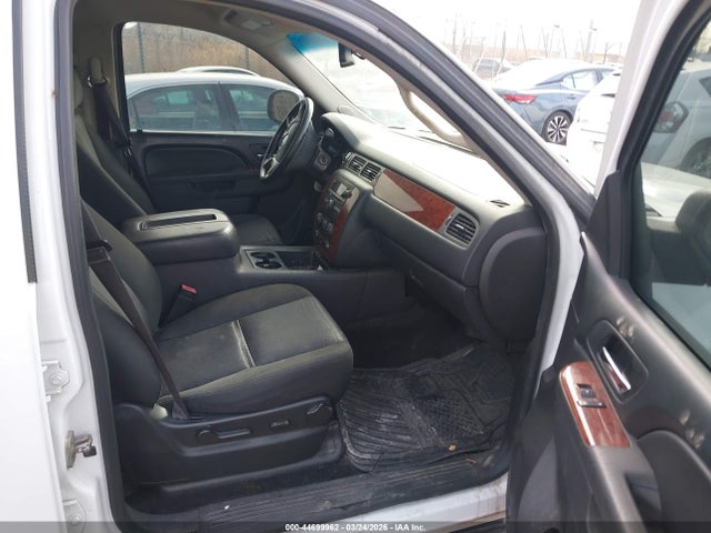 2013 CHEVROLET TAHOE 1GNSCAE09DR355577 Photo 4