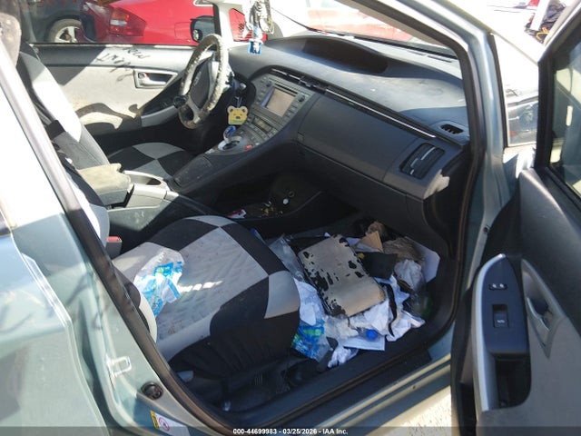 2015 TOYOTA PRIUS JTDKN3DU7F1992343 Photo 4