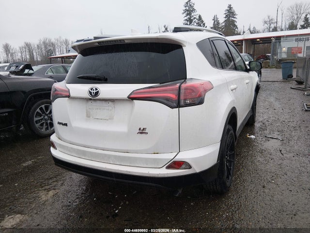 Toyota RAV4 LE 2016 JTMBFREV3GJ098428 Image 4