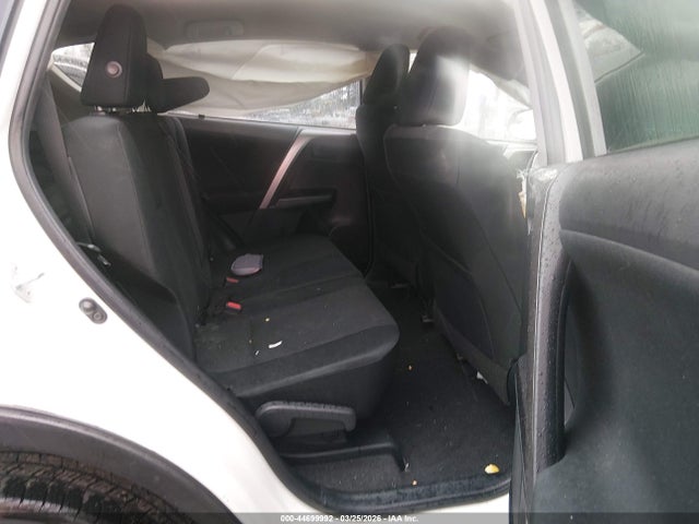 Toyota RAV4 LE 2016 JTMBFREV3GJ098428 Image 8