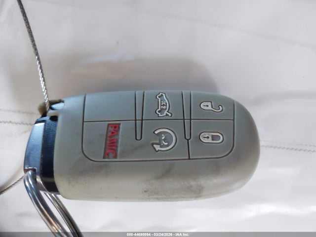 44699994 :رقم المزاد ، 1C4PJLLX8JD580596 vin ، 2018 Jeep Cherokee Latitude Plus Fwd مزاد بيع