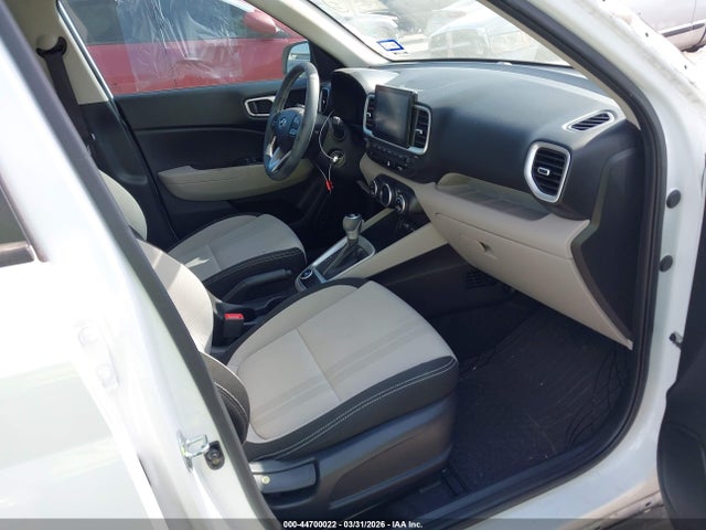 44700022 :رقم المزاد ، KMHRC8A34NU194324 vin ، 2022 Hyundai Venue Sel مزاد بيع