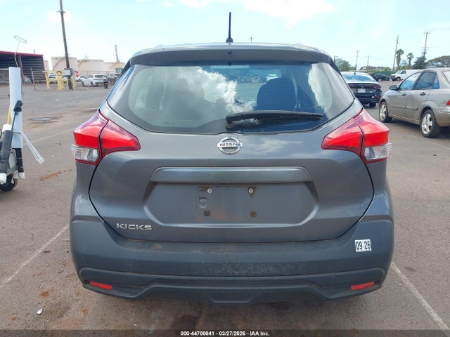 44700041 :رقم المزاد ، 3N1CP5CU4JL536073 vin ، 2018 Nissan Kicks S مزاد بيع