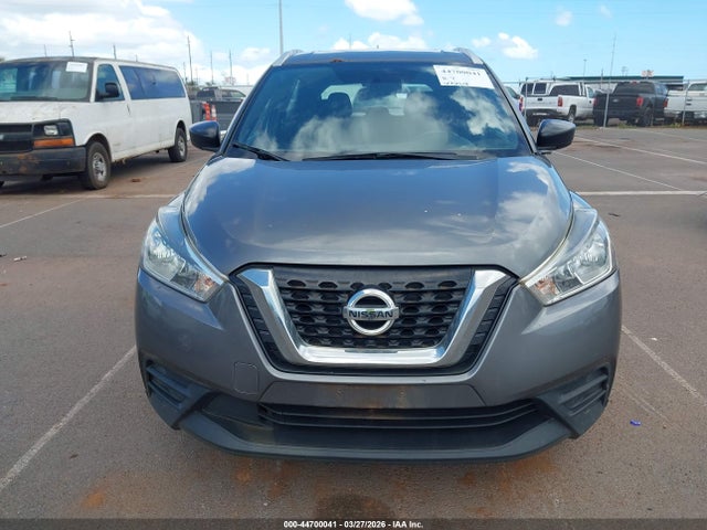 2018 Nissan Kicks S მანქანა იყიდება აუქციონზე, vin: 3N1CP5CU4JL536073, აუქციონის ნომერი: 44700041
