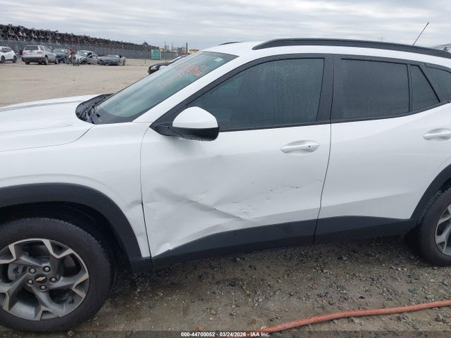 KL77LHEP9SC186923 Chevrolet Trax Fwd Lt