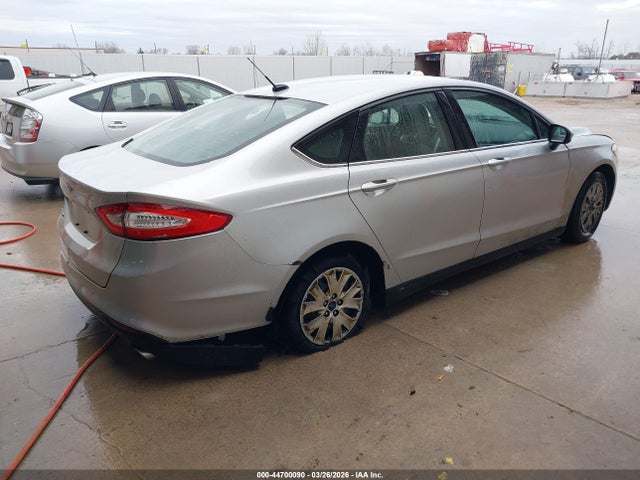 Ford FUSION S 2014 1FA6P0G75E5356727 Image 4