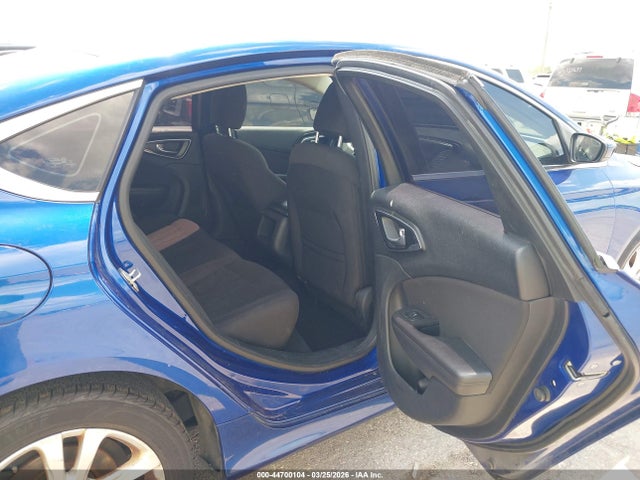 Продаж на аукціоні авто 2015 Chrysler 200 Limited, vin: 1C3CCCAB5FN674408, номер лоту: 44700104