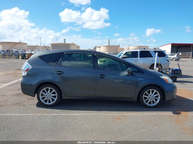 Auction sale of the 2014 Toyota Prius V Five/three/two, vin: JTDZN3EU1E3301596, lot number: 44700127