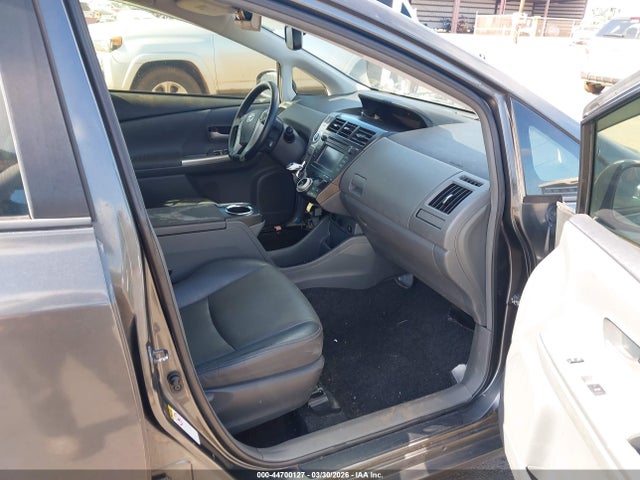 Auction sale of the 2014 Toyota Prius V Five/three/two, vin: JTDZN3EU1E3301596, lot number: 44700127