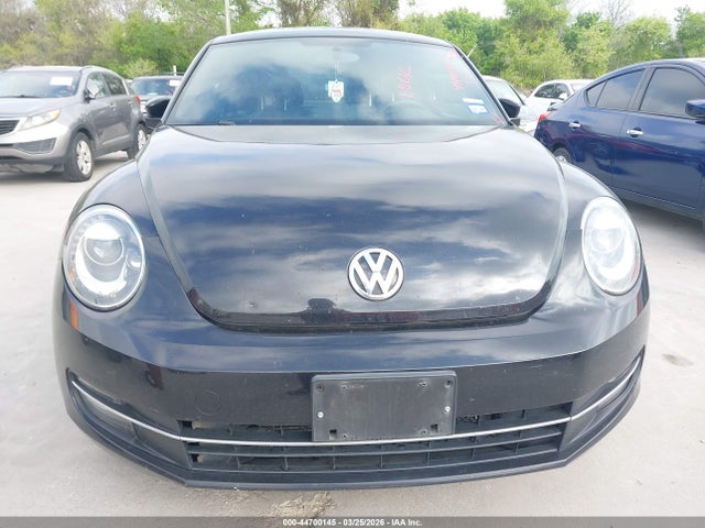 2013 Volkswagen Beetle Turbo მანქანა იყიდება აუქციონზე, vin: 3VWV67AT9DM662259, აუქციონის ნომერი: 44700145