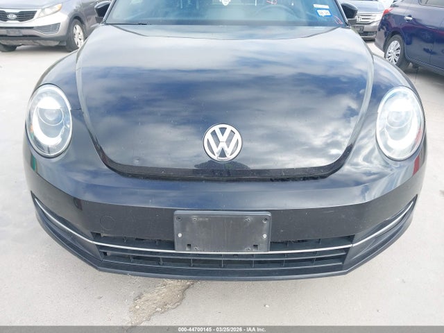 2013 Volkswagen Beetle Turbo მანქანა იყიდება აუქციონზე, vin: 3VWV67AT9DM662259, აუქციონის ნომერი: 44700145
