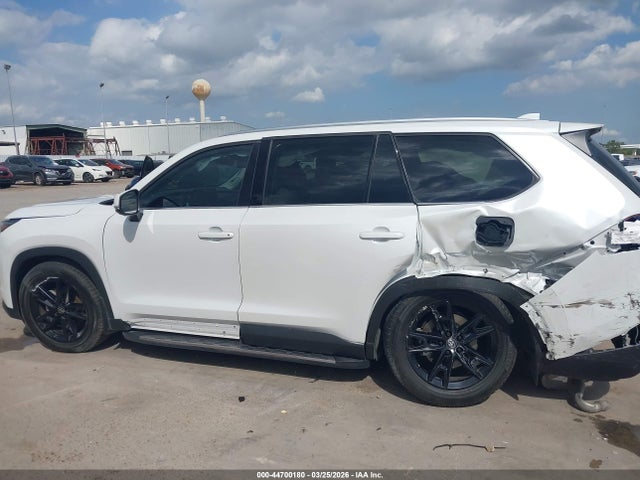 Toyota Grand Highlander Limited 2025 5TDAAAA55SS033089 Image 15