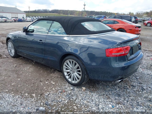 2010 AUDI A5 WAUJFAFH7AN025517 Photo 2