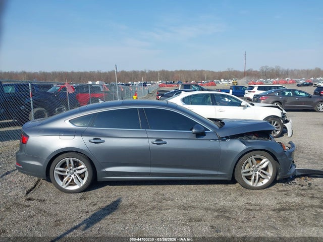Продажа на аукционе авто 2019 Audi A5 45 Premium, vin: WAUBNCF58KA073528, номер лота: 44700230