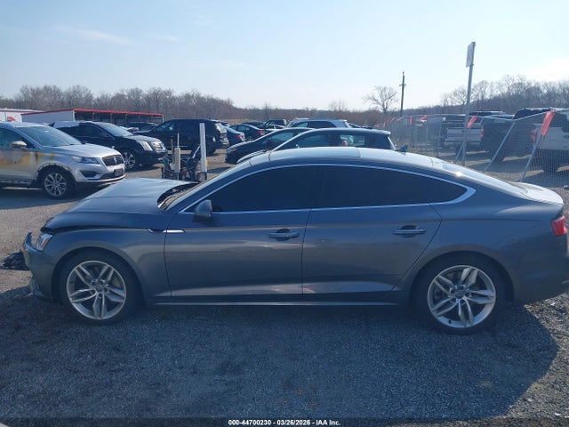 Продажа на аукционе авто 2019 Audi A5 45 Premium, vin: WAUBNCF58KA073528, номер лота: 44700230
