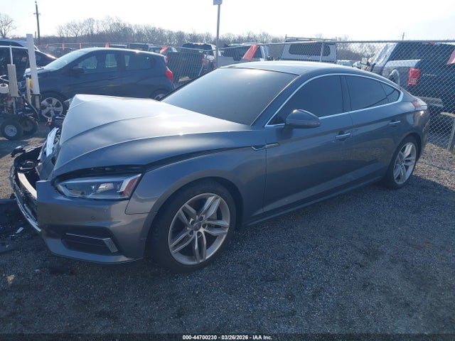 Продажа на аукционе авто 2019 Audi A5 45 Premium, vin: WAUBNCF58KA073528, номер лота: 44700230