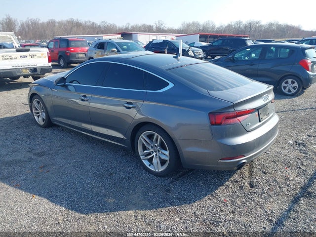Продажа на аукционе авто 2019 Audi A5 45 Premium, vin: WAUBNCF58KA073528, номер лота: 44700230