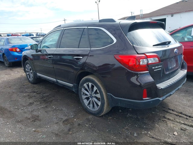 44700236 :رقم المزاد ، 4S4BSETC6H3200828 vin ، 2017 Subaru Outback 3.6r Touring مزاد بيع