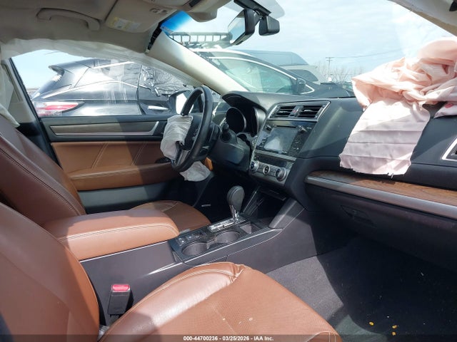 44700236 :رقم المزاد ، 4S4BSETC6H3200828 vin ، 2017 Subaru Outback 3.6r Touring مزاد بيع