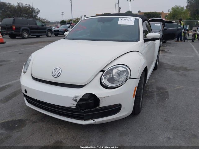 Продаж на аукціоні авто 2013 Volkswagen Beetle 2.5l, vin: 3VW5X7AT3DM803582, номер лоту: 44700251