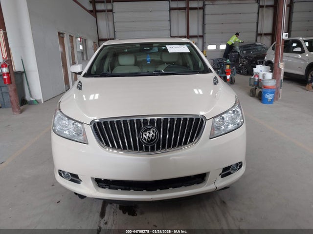 44700278 :رقم المزاد ، 1G4GC5E36DF223633 vin ، 2013 Buick Lacrosse Leather Group مزاد بيع