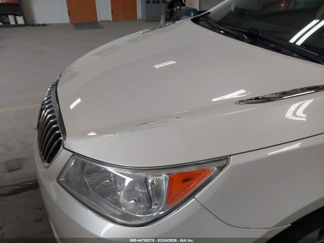 44700278 :رقم المزاد ، 1G4GC5E36DF223633 vin ، 2013 Buick Lacrosse Leather Group مزاد بيع