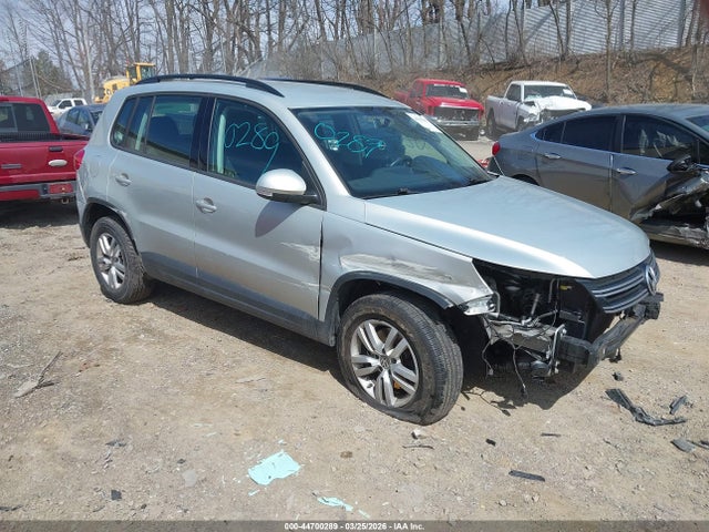 2015 VOLKSWAGEN TIGUAN WVGAV7AXXFW564640