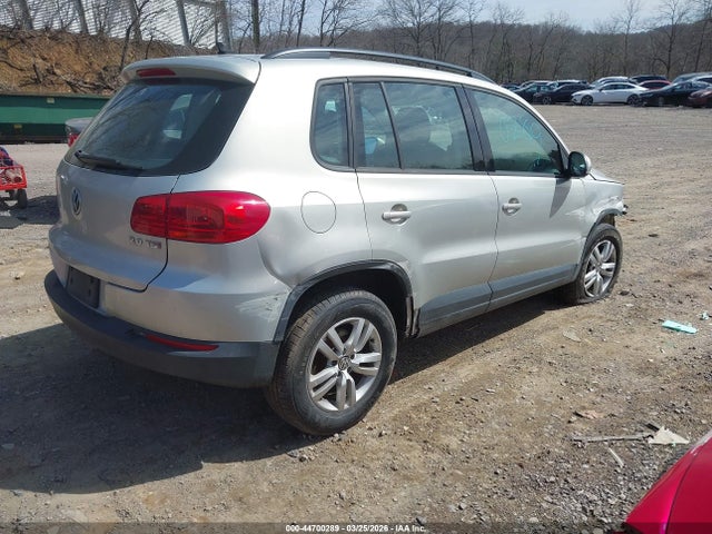 2015 VOLKSWAGEN TIGUAN WVGAV7AXXFW564640 Photo 3
