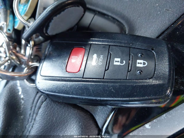 44700316 :رقم المزاد ، 5YFP4RCE7LP009674 vin ، 2020 Toyota Corolla Se مزاد بيع