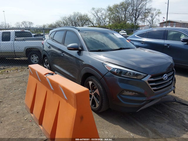 2018 HYUNDAI TUCSON KM8J33A20JU817973