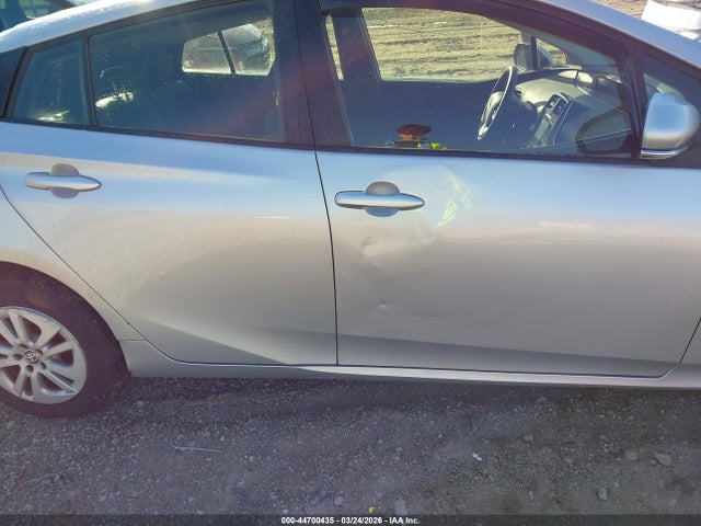 44700435 :رقم المزاد ، JTDKBRFU6G3007979 vin ، 2016 Toyota Prius Two مزاد بيع