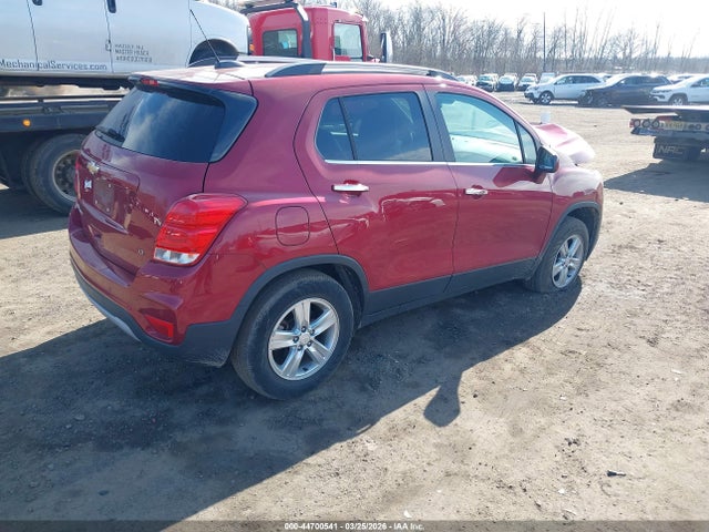 2019 CHEVROLET TRAX 3GNCJPSB7KL403956 Photo 3