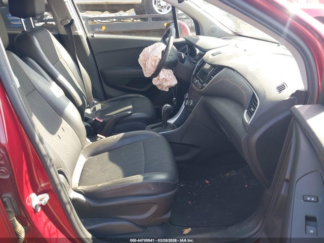 2019 CHEVROLET TRAX 3GNCJPSB7KL403956 Photo 4