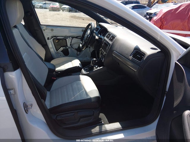 Продаж на аукціоні авто 2017 Volkswagen Jetta 1.8t Sport, vin: 3VWD17AJ4HM305084, номер лоту: 44700543